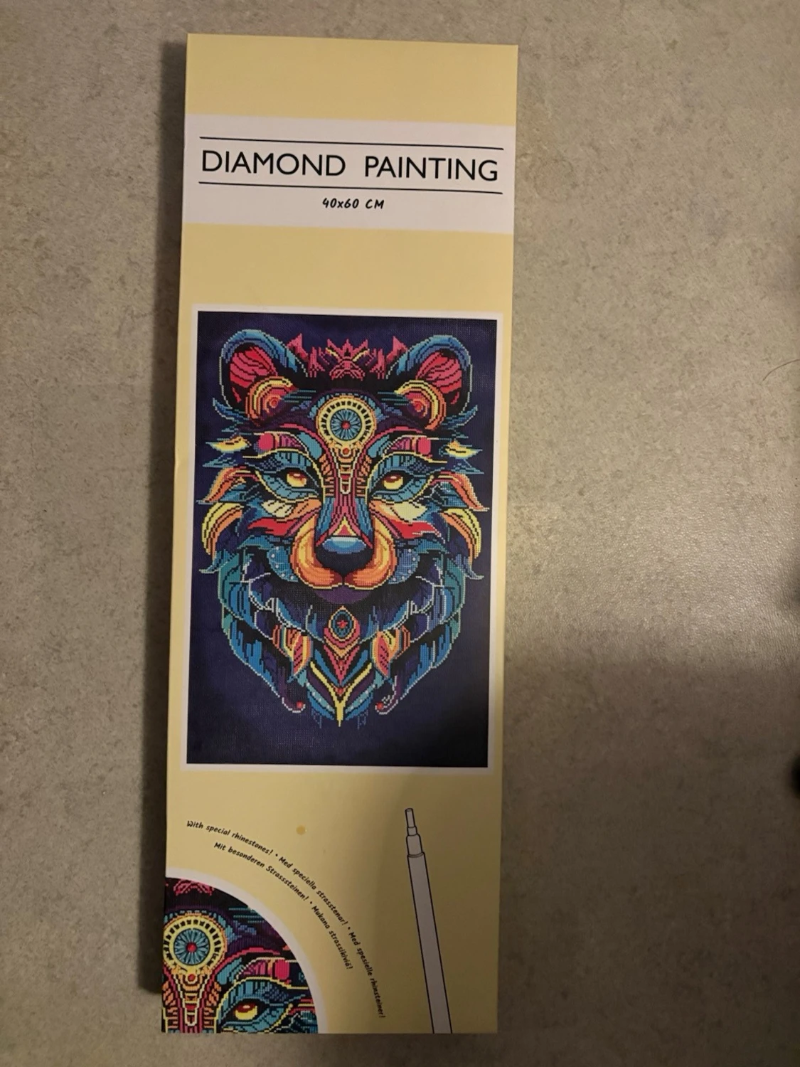 Diamond painting kit med färgglad vargmotiv