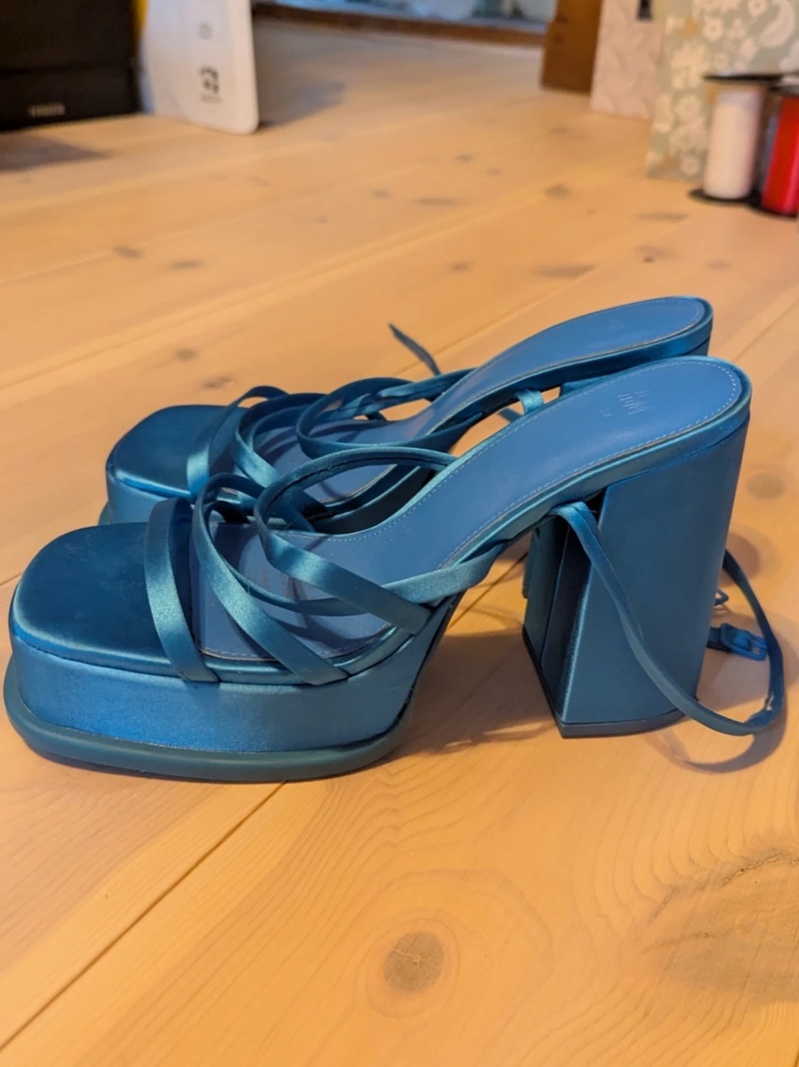 Blå plattformsklackar från H&M - 1