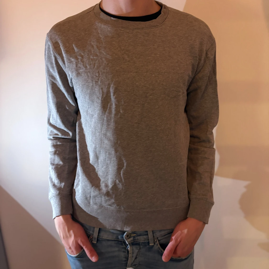 Grå sweatshirt från J.lindberg