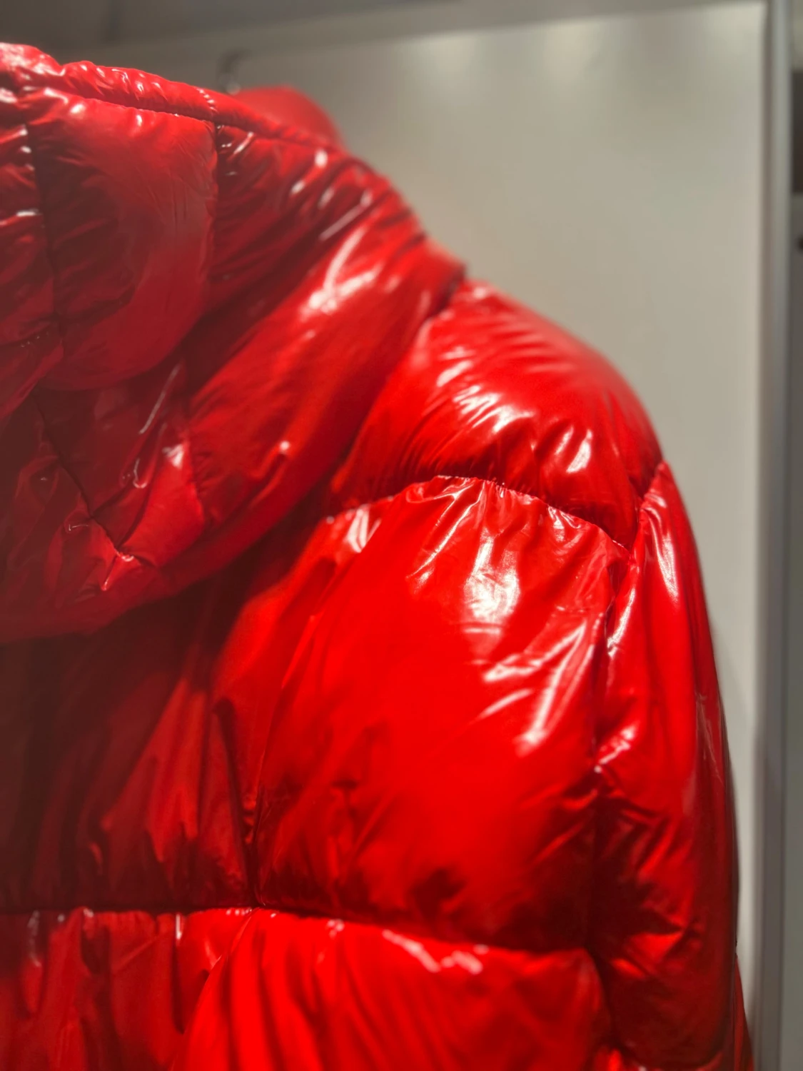 Röd pufferjacka från Vero Moda - 4