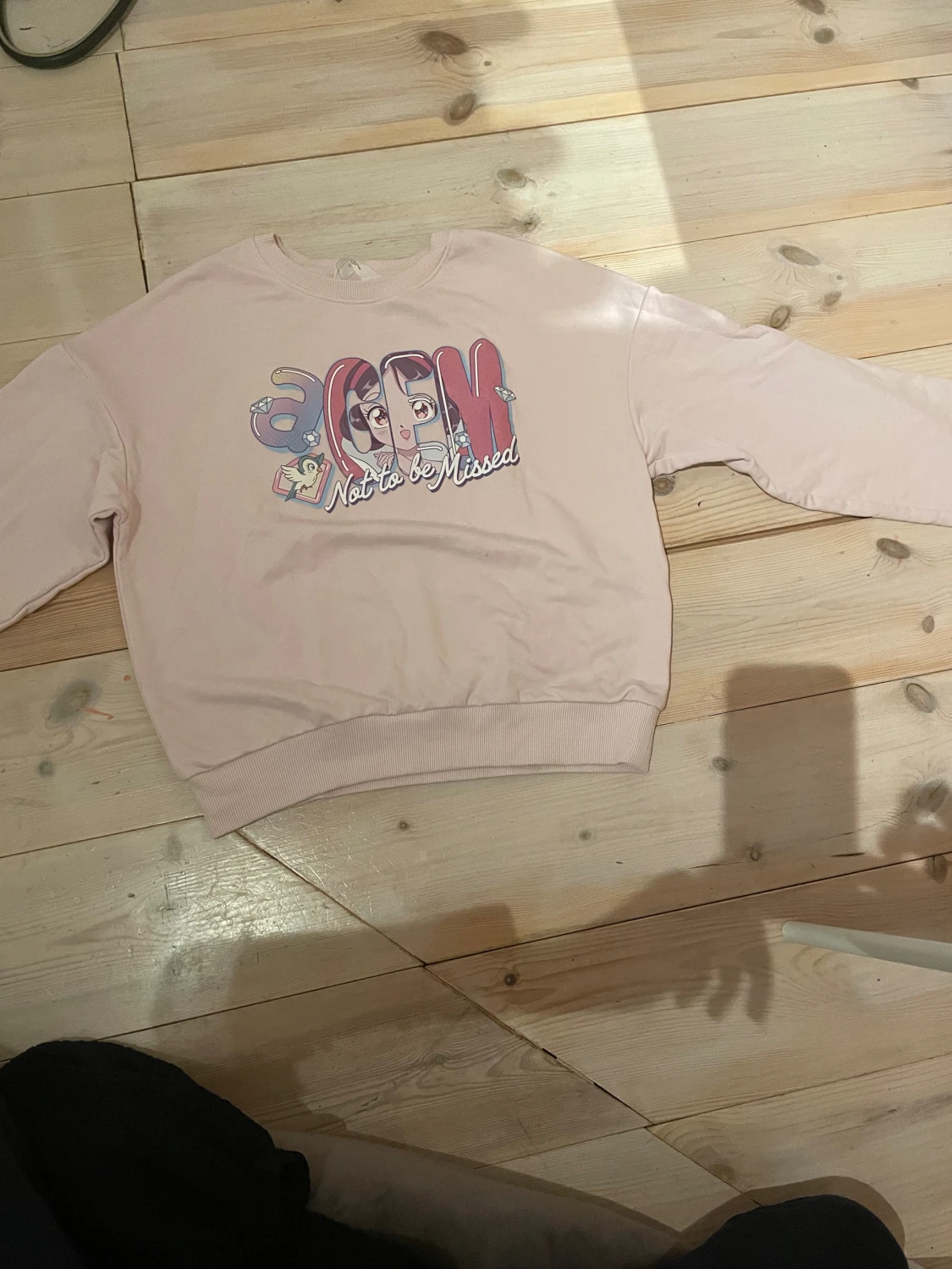 Fin rosa tröja. 🎀 Från HM i storlek 12 till 14 år.