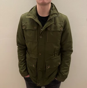 J.Lindeberg Field Jacka - - Condition: 9/10 - Color: Olive - Size: M
