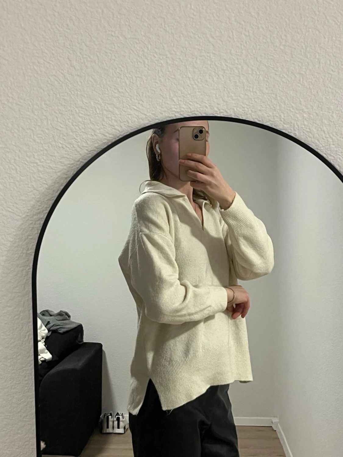 Beige stickad polotröja med krage - 1