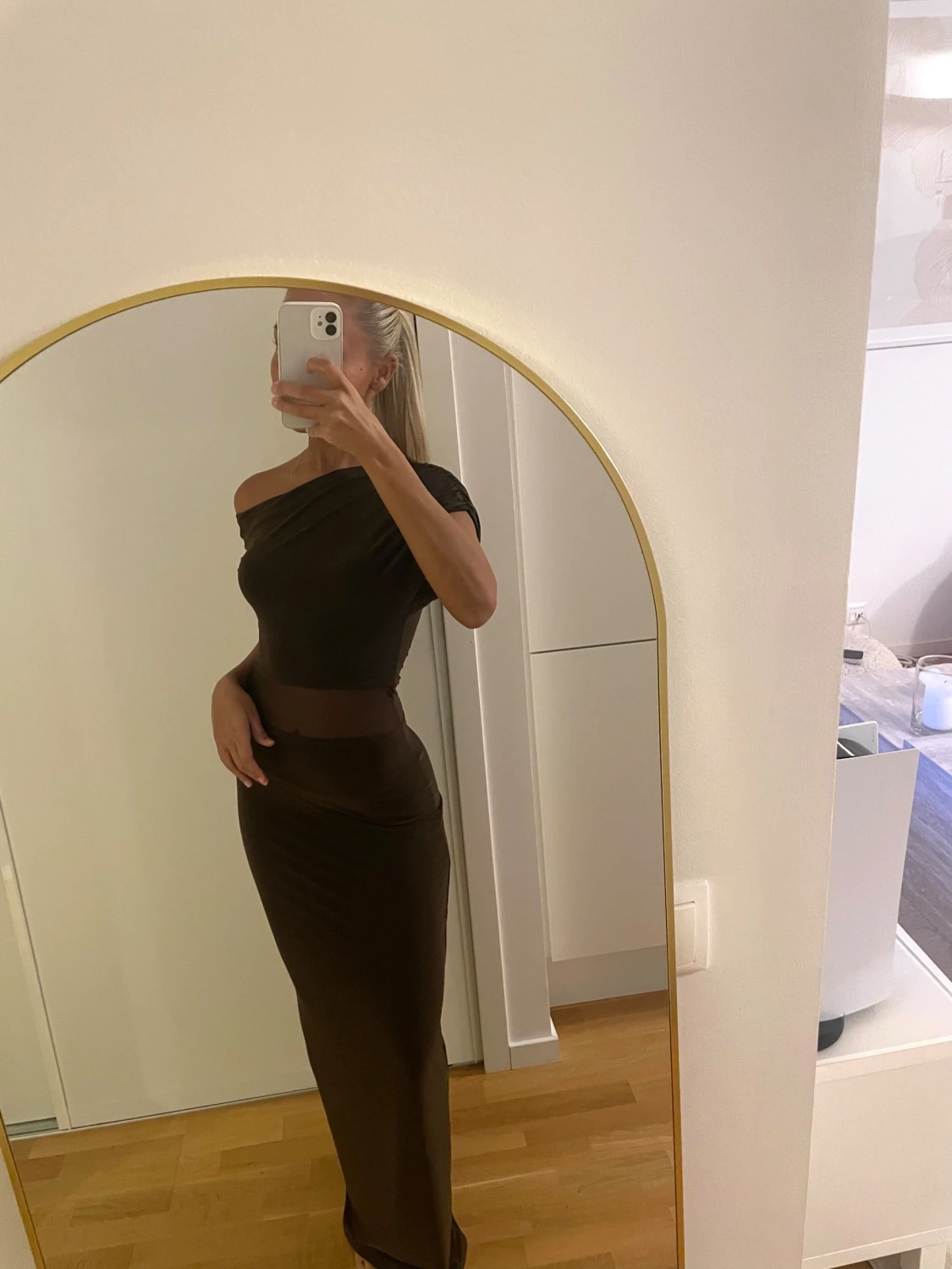 Brun lång klänning  - 3