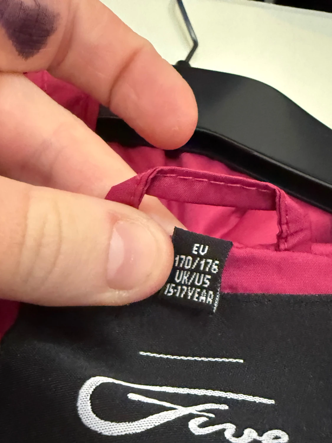 Mörkrosa vindjacka från Five - 1