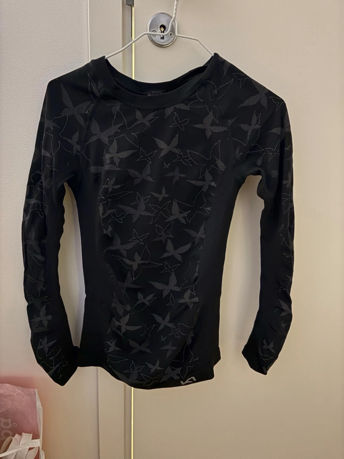 Svart träningströja Kari Traa mönstrad - 2