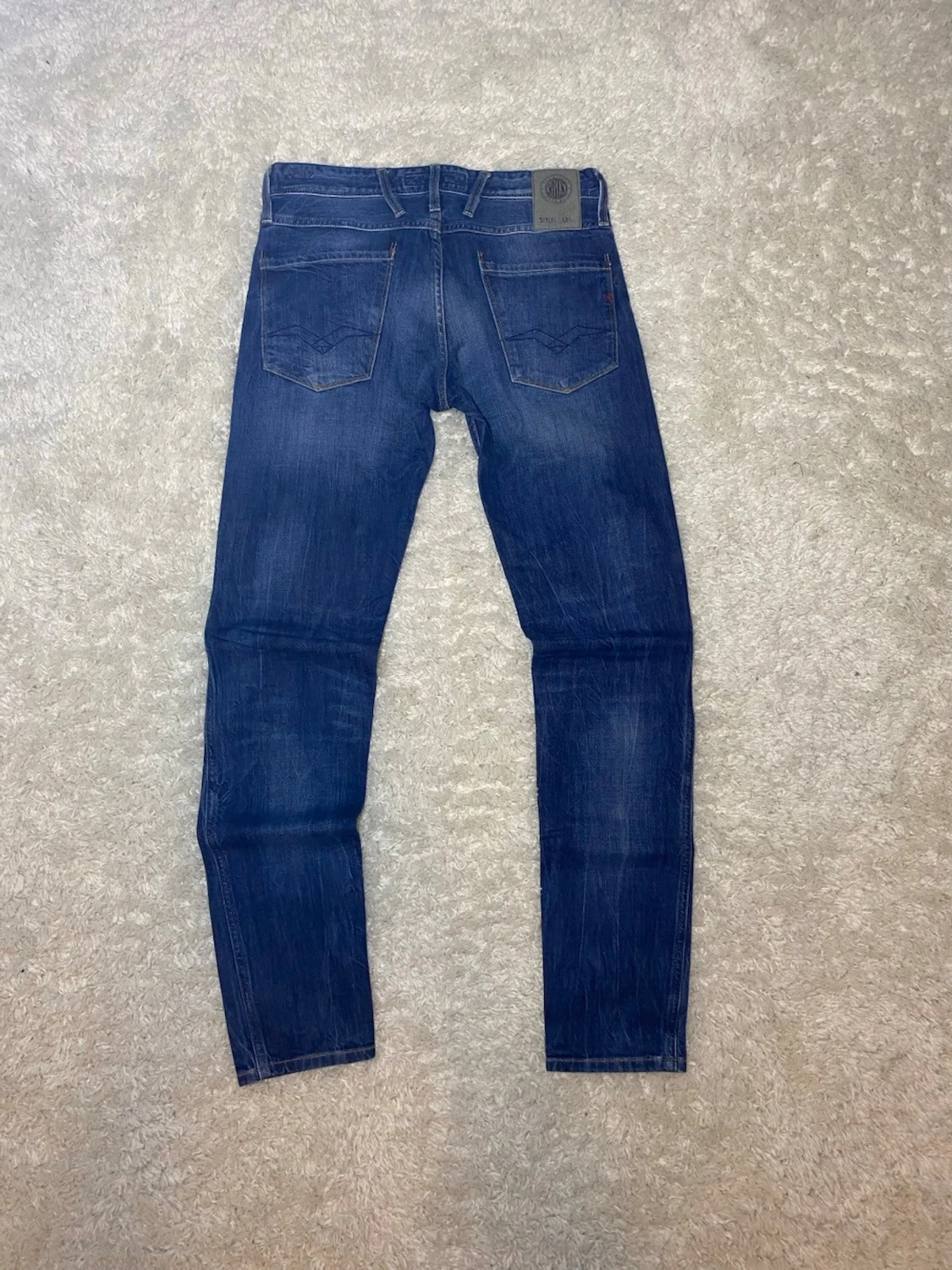 Mörkblå Replay Anbass jeans - 2