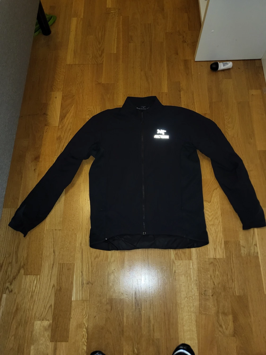 Svart vindjacka från Arc'teryx - 1