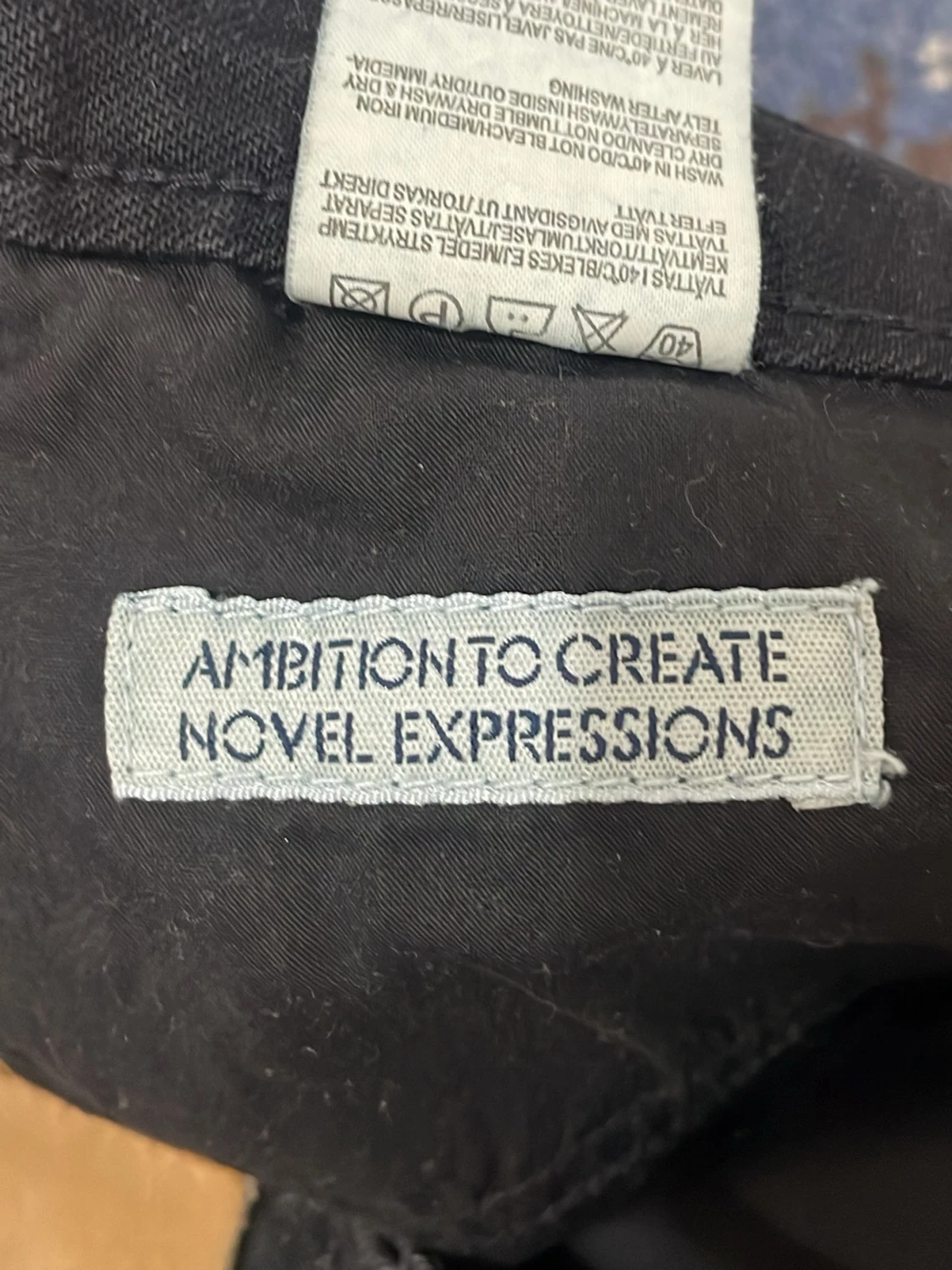 Svarta Acne Jeans med leopardbroderi - 4