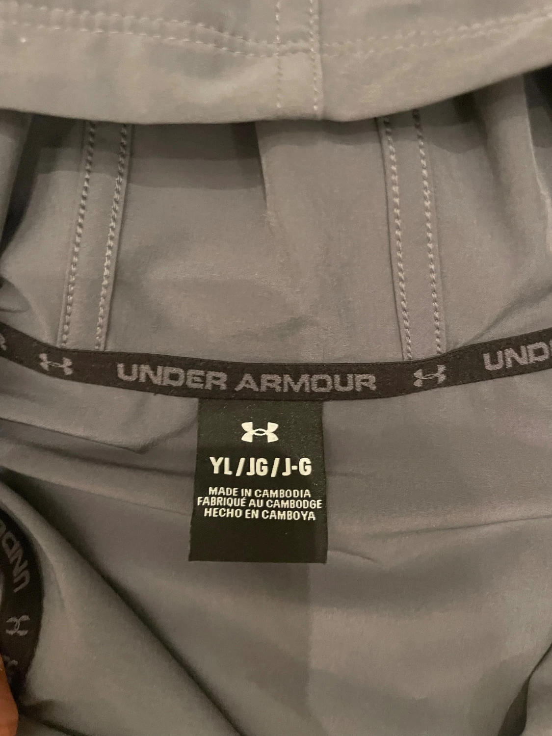 Grå vindjacka från Under Armour - 1