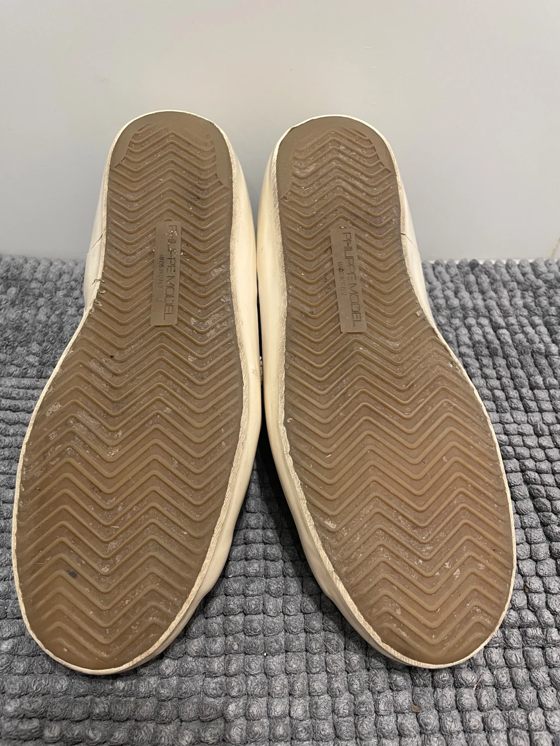 Phillipe models  - 3