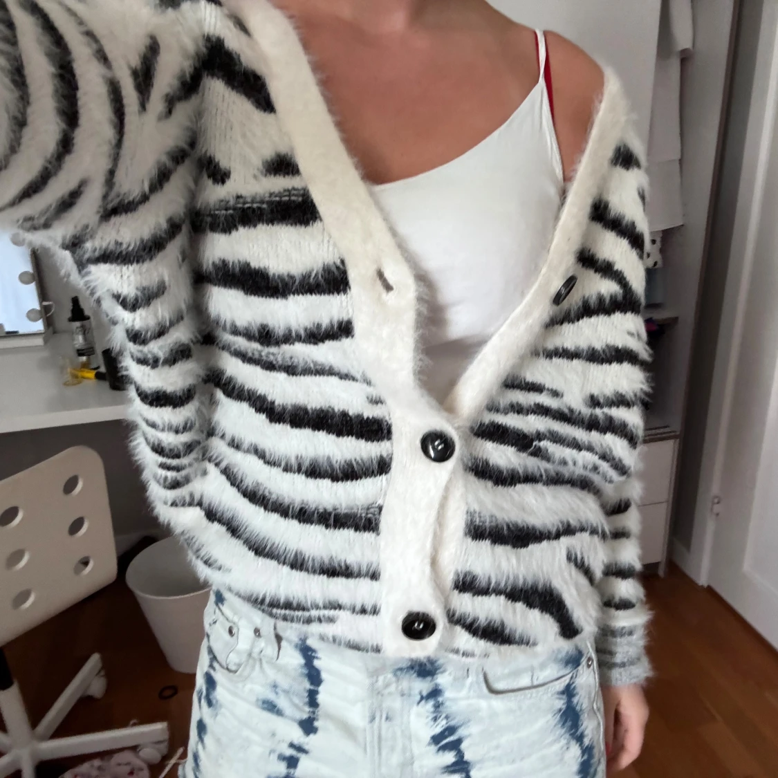 Zebra mönstrad kofta - 1