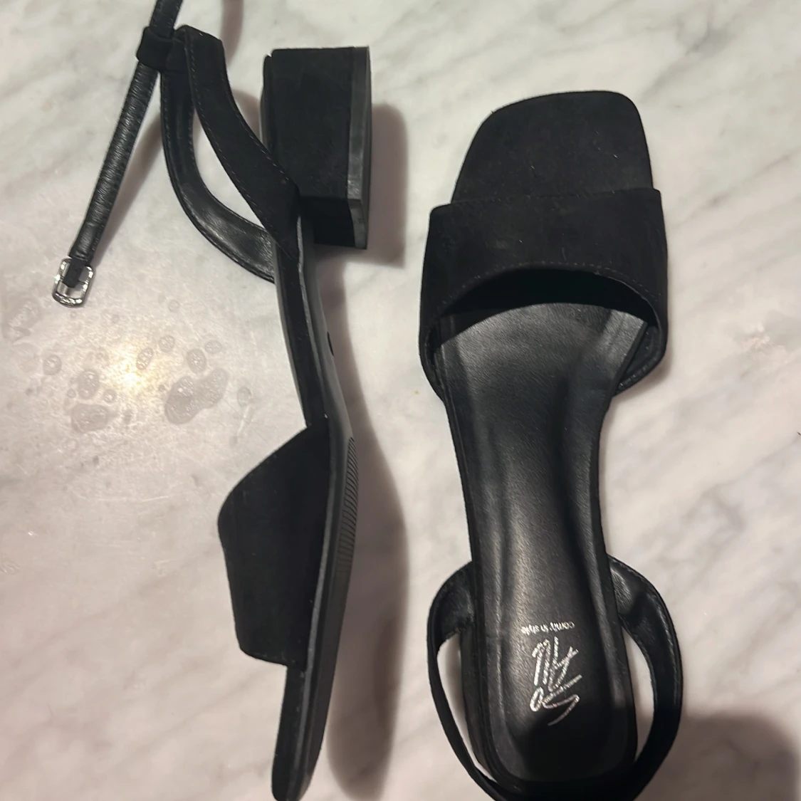 Svarta sandaler med låg klack So All - 1