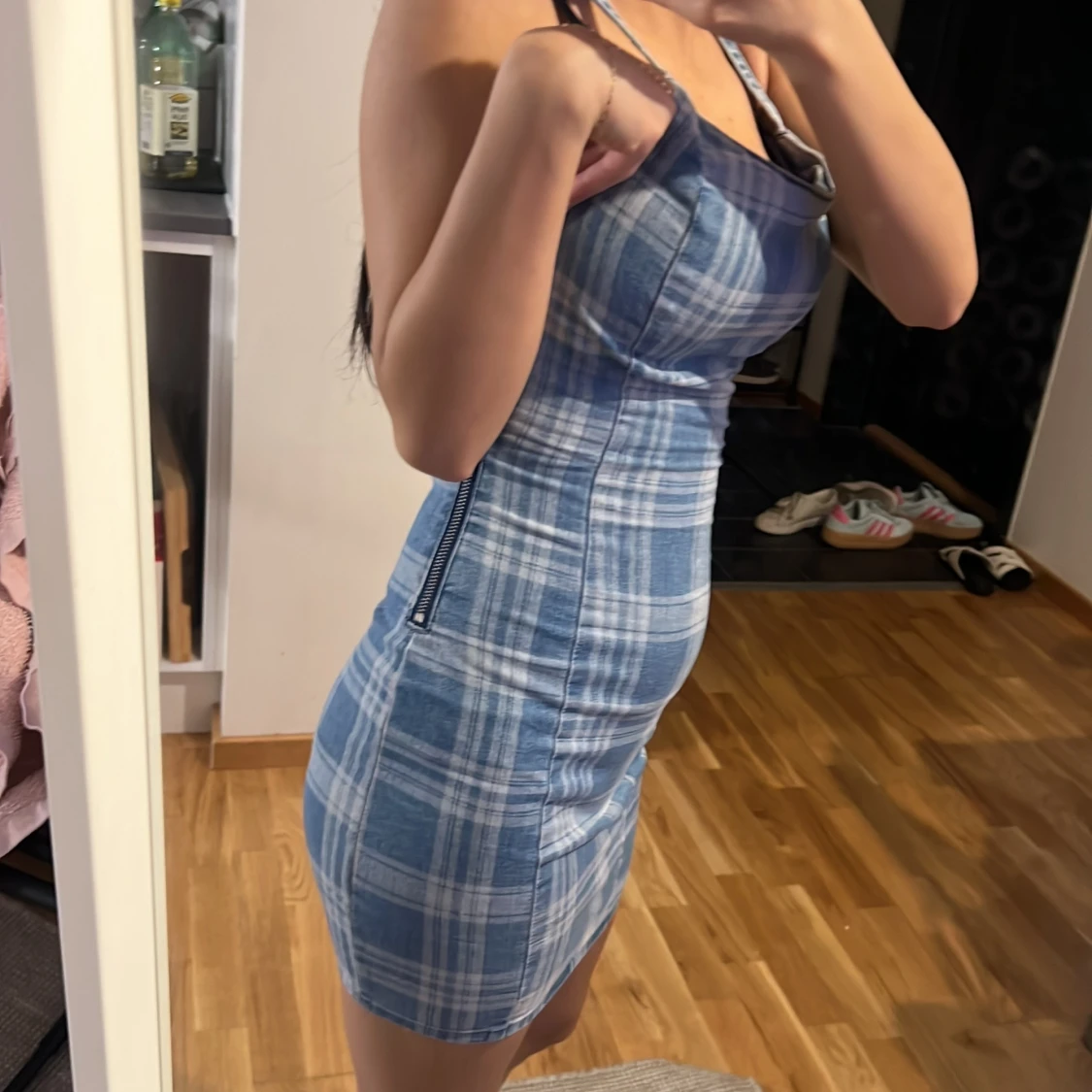 Blå rutig kortklänning från H&M Divided - 2