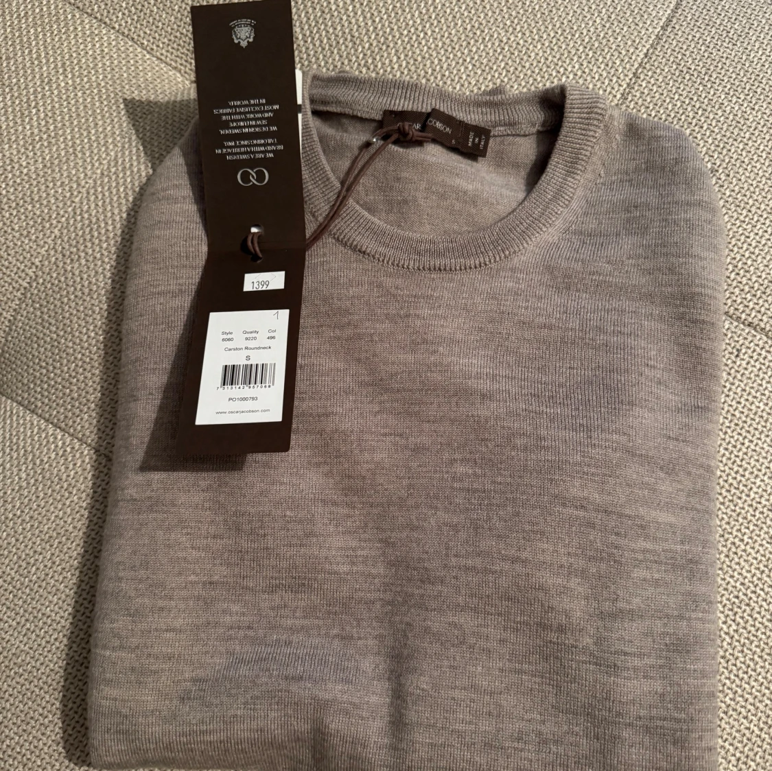 Grå/beige stickad tröja Oscar Jacobson - 2