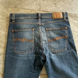 Nudie jeans - Sköna Nudie jeans i fint skick! St 31/32! Hör av dig vid ytterligare frågor! Mvh Henry 