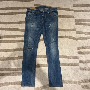 Dondup jeans - Dondup jeans i storlek 31! Modellen George