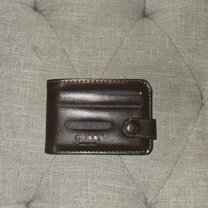 Brun plånbok  - Snygg brun plånbok 