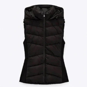 Svart dunväst med dragkedja - Fin och skön svart väst man kan ha till alla tillfällen i bra skick super fin kommer ej använda den det är därför jag säljer. Pris går att diskutera.💞kontakta för egna bilder.😚