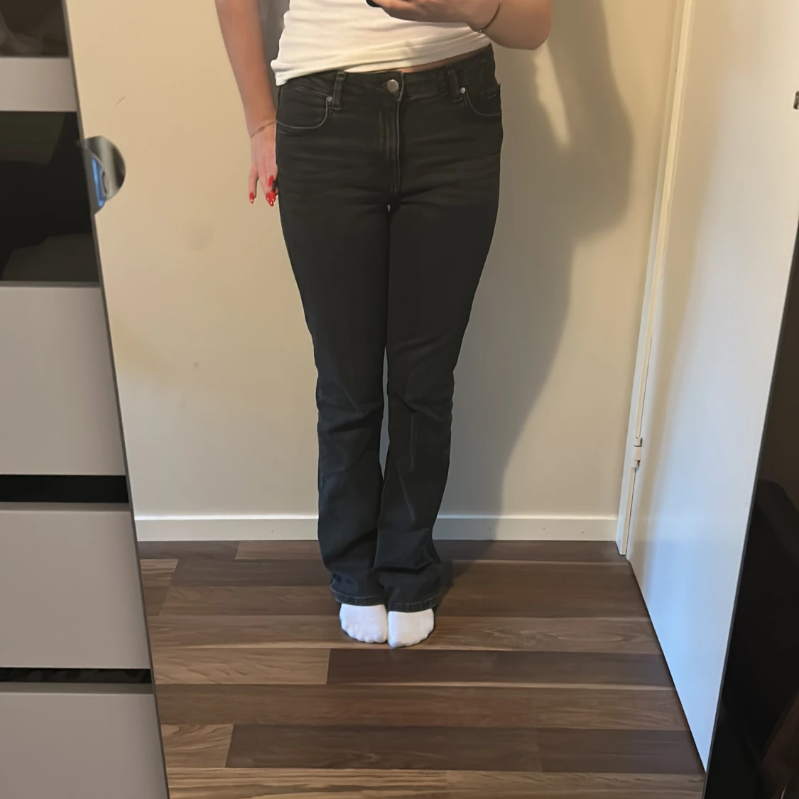 Svarta bootcut jeans - 1
