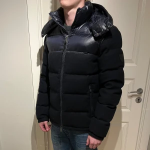 Ralph Lauren Gorham hybridjacka - Säljer denna eftertraktade Raffe jackan som är ny med prislapp! | Storlek S. | Ställ gärna frågor innan du köper!