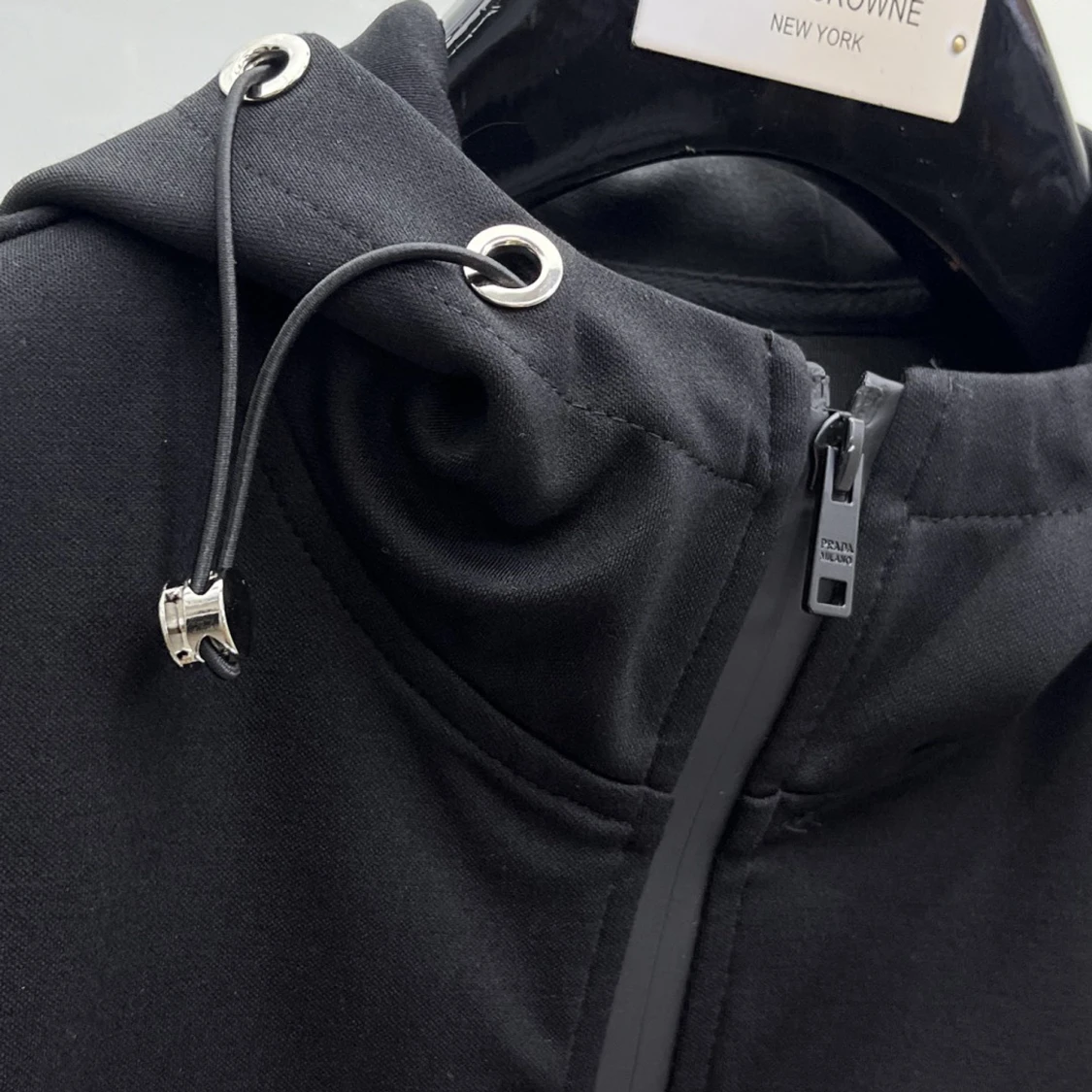 Prada set med röd logga  - 3