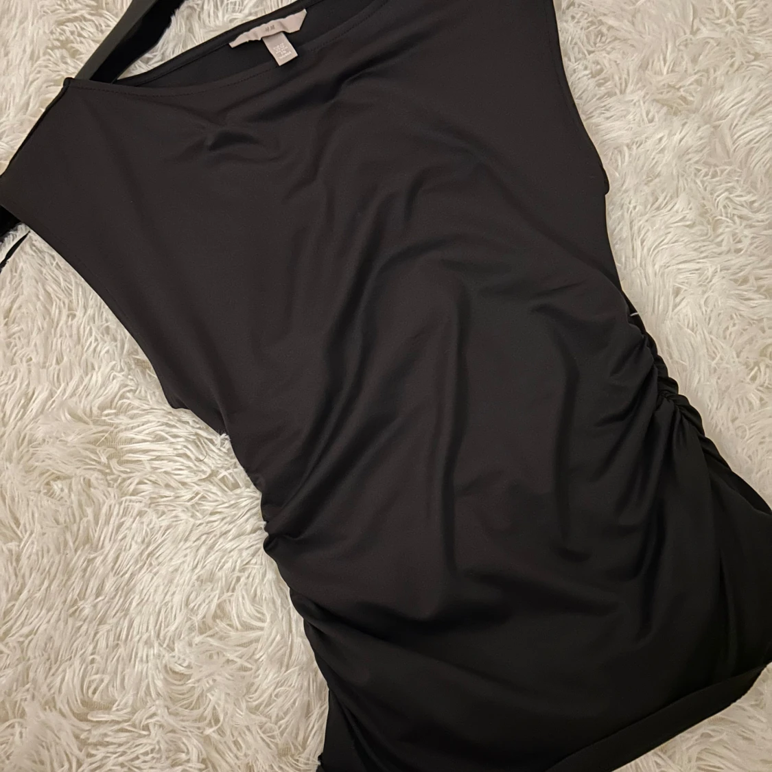 Svart ärmlös topp från H&M - 1