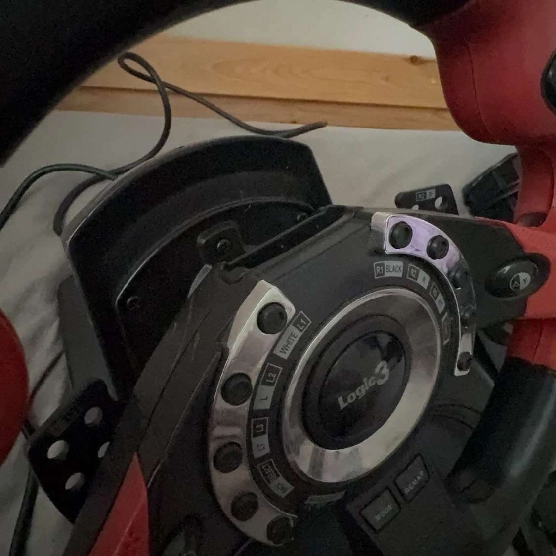 Logic3 Racing Wheel & Pedals - 1