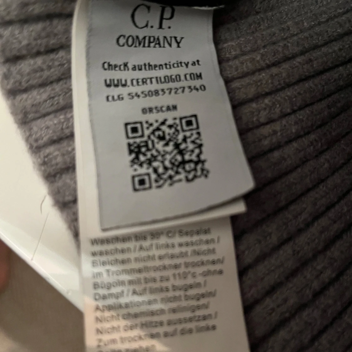 Grå ribbad Goggle-mössa från C.P. Company - 1