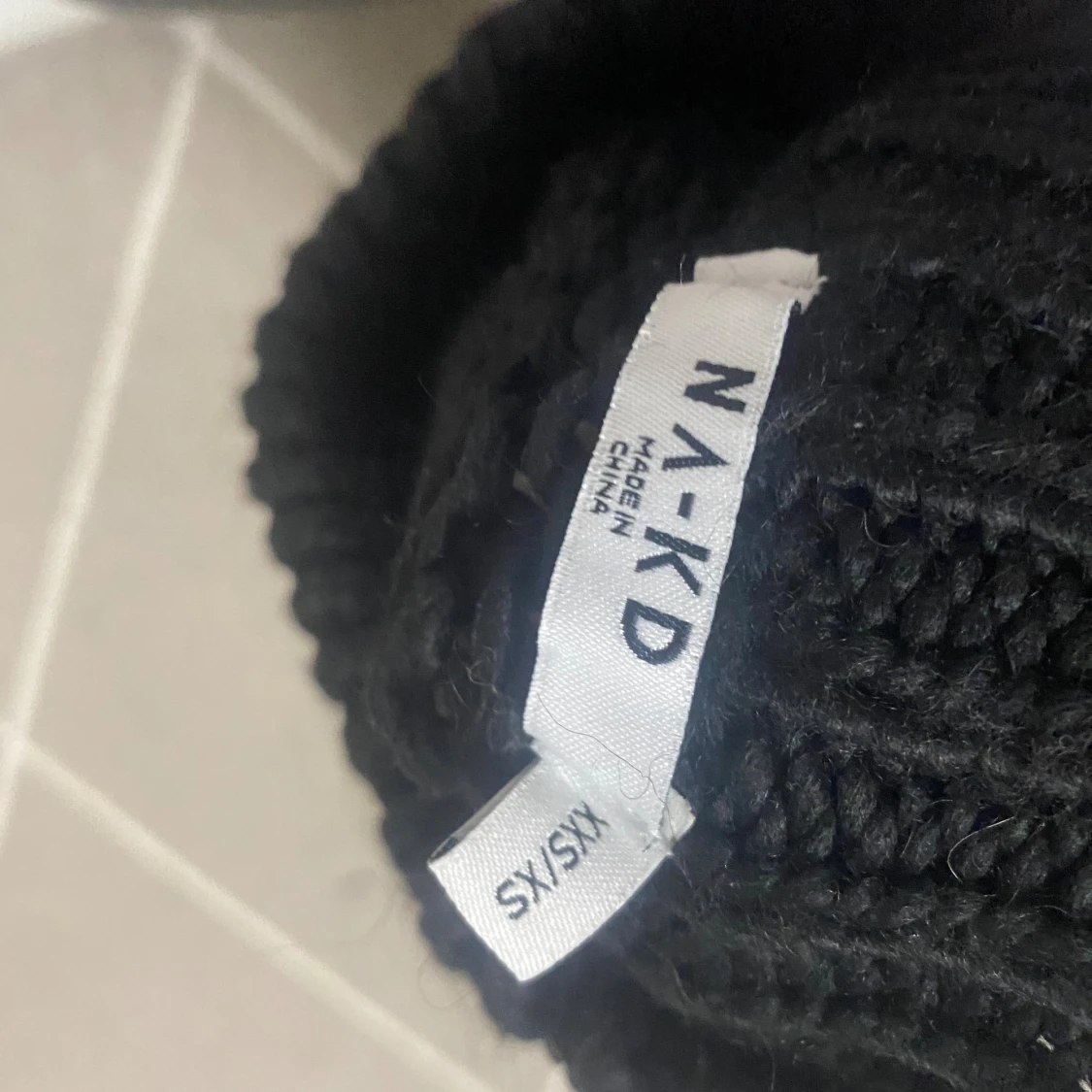 Svart stickad väst från NA-KD - 1