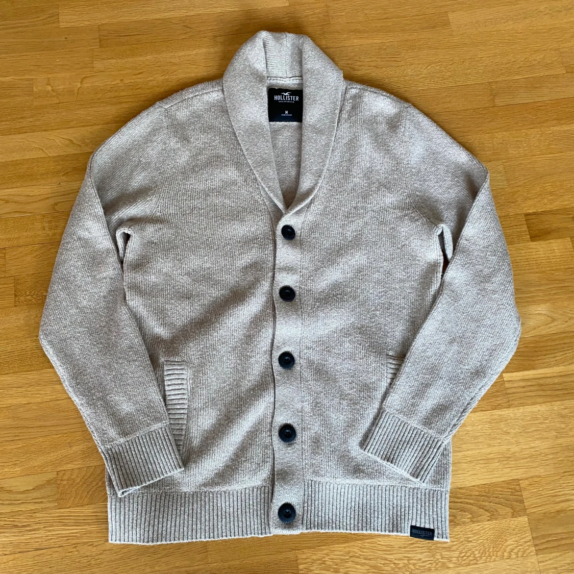 Beige kofta från Hollister, M - 1