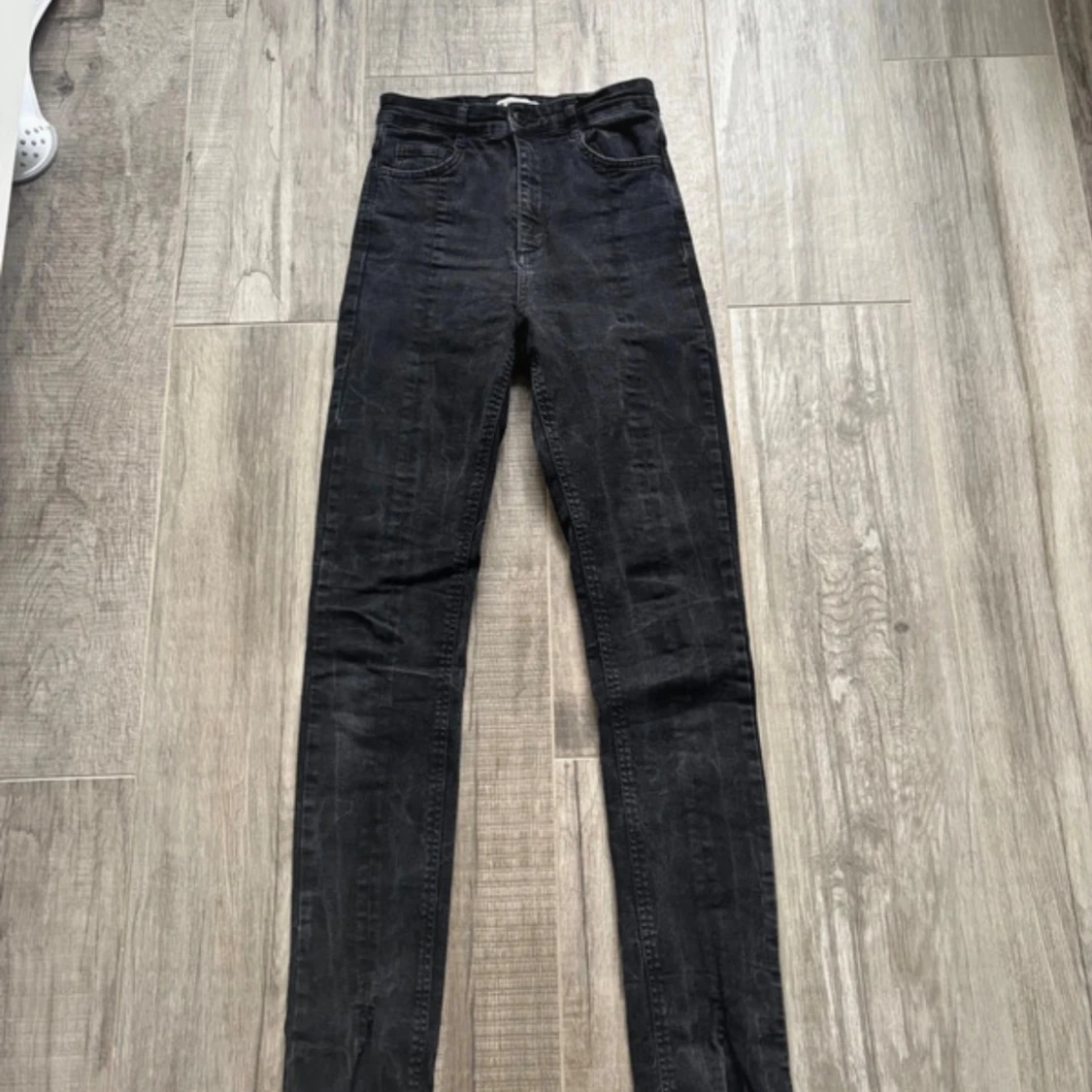 Svarta skinny jeans från Gina Tricot