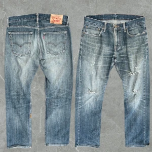 Levis 514 vintage  - Sjukt snygga Levis 514 med slitningar och en snygg tvätt! Jeansen har en skön passform. Skriv vid funderingar💬