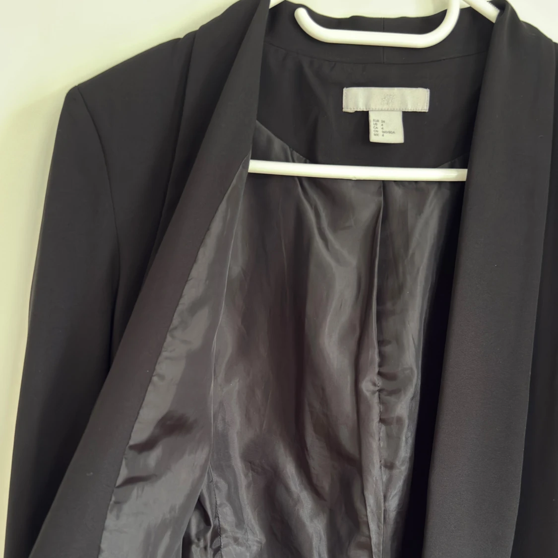Fin svart kavaj från H&M, strl 34 - 4