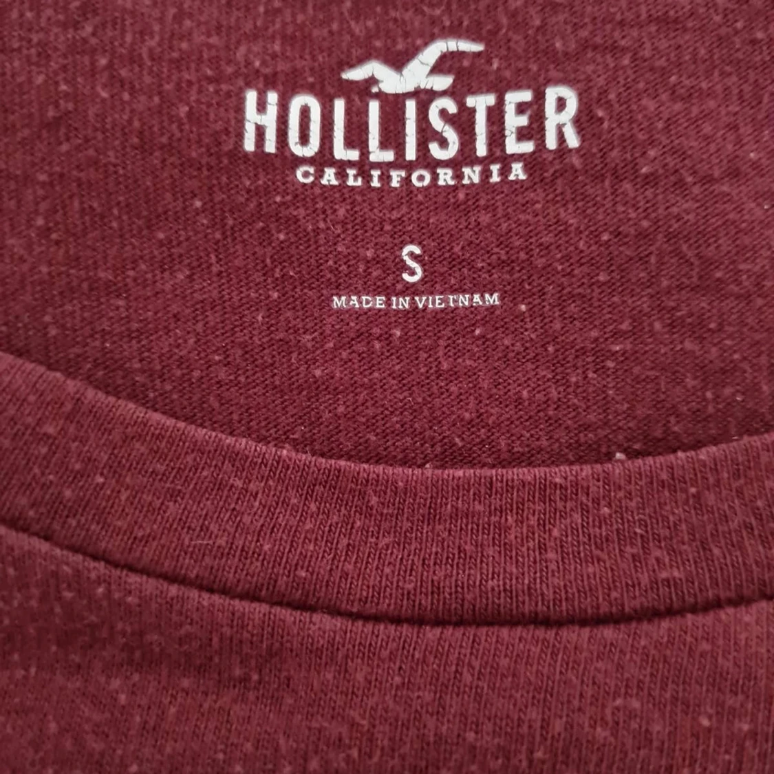 Vinröd långärmad tröja Hollister strl S - 2