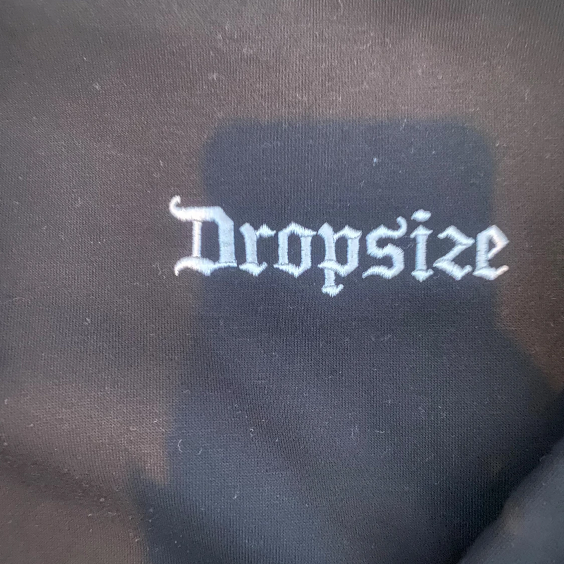 NY Svart hoodie Dropsize  - 1