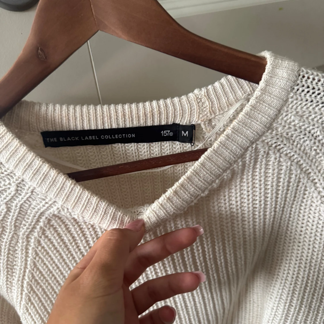 2 stickade tröjor  - 3