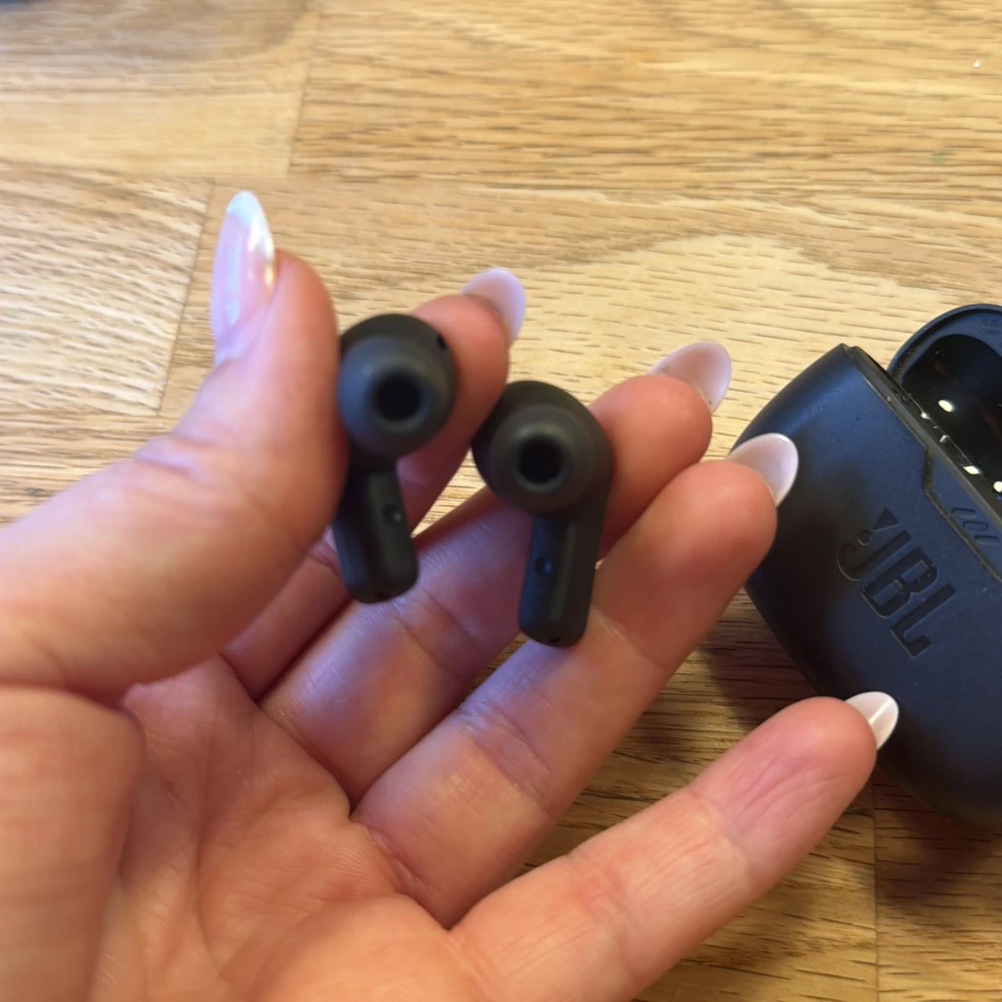 JBL trådlösa hörlurar - 3