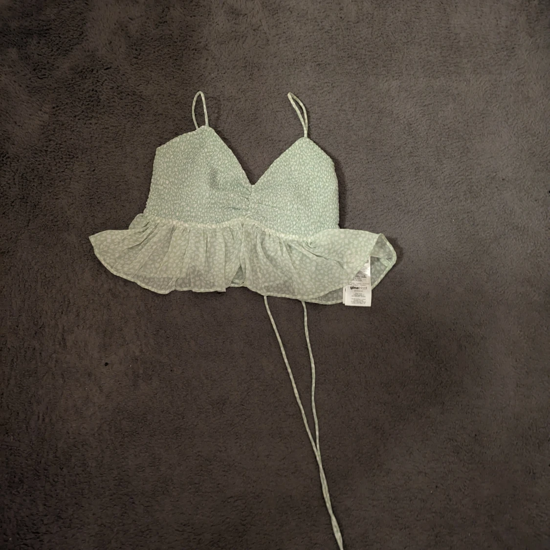 Mintgrön linnetopp med volang