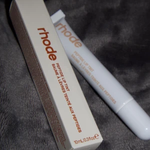 Rhode Cinnamon roll - Ny och oöppnat I fargen cinnamon roll Fin gava till jul🤍