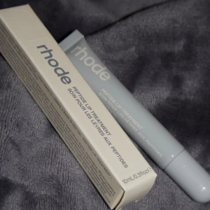 Rhode Salted Caramel - Ny och oöppnat I fargen salted caramel Fin gava till jul🤍