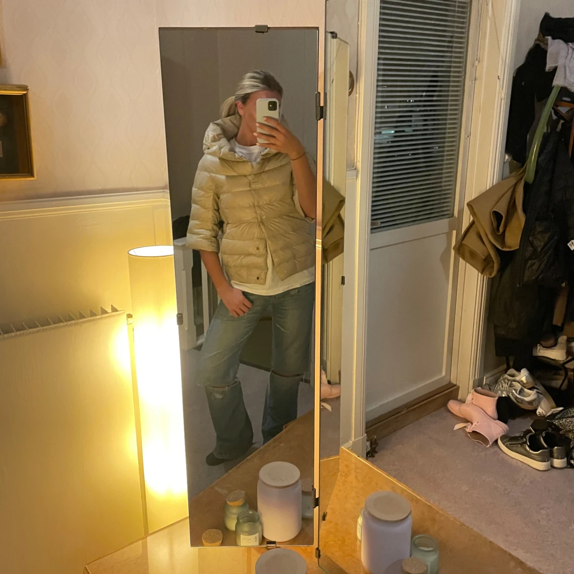 Beige pufferjacka med stor krage - 3