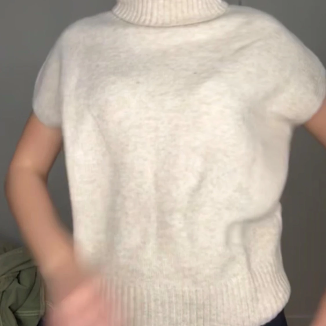 Beige polotröja i ullmix