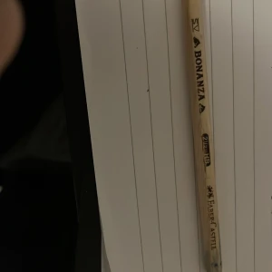 Penna - Day 4 av att försöka hitta en miljonär som kommer ändra mitt liv. Snälla hastighet jag behöver detta! Min mamma är ganska hemlös🥺. 😮‍💨😑