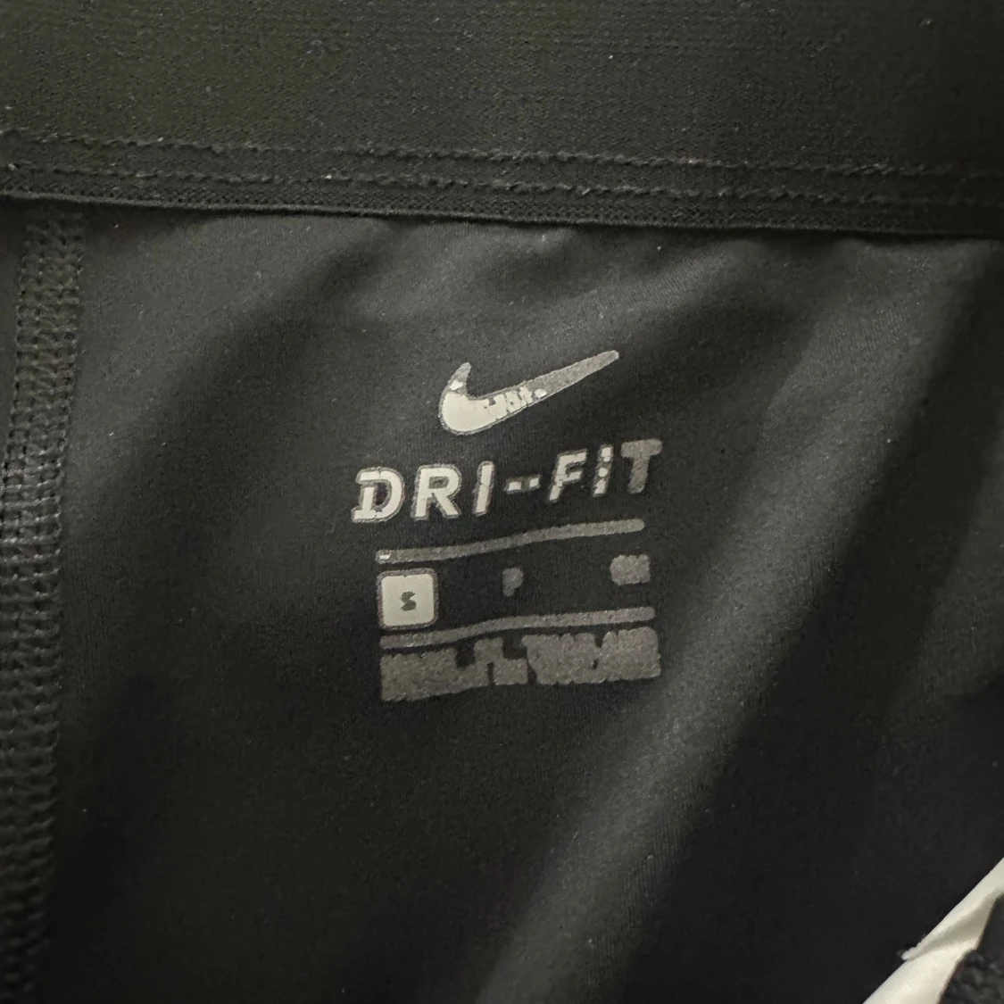 Svarta Nike Dri-FIT träningsshorts - 2