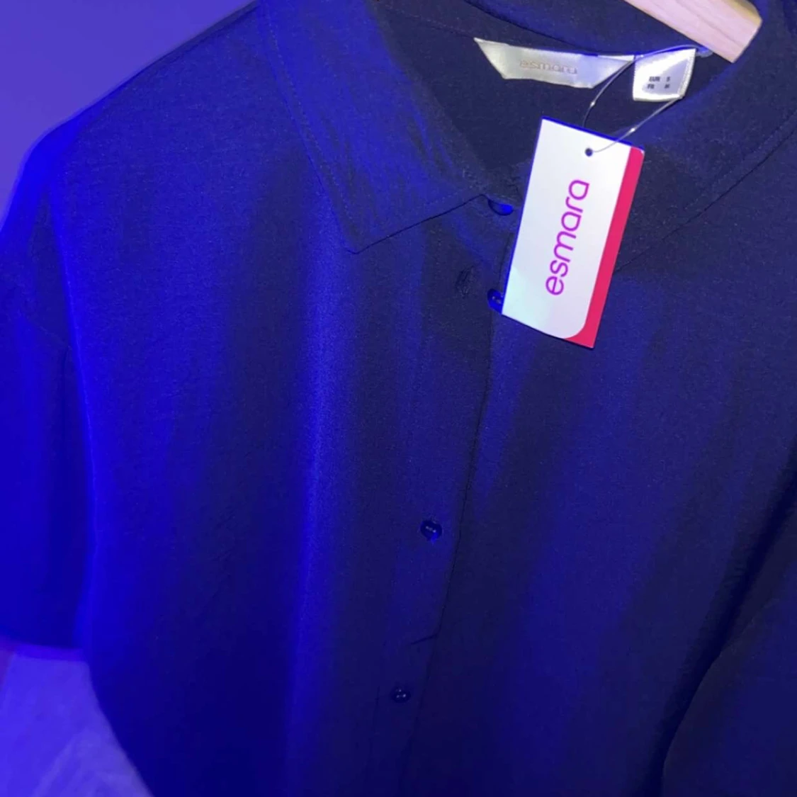 Svart skjorta från Esmara med kort ärm