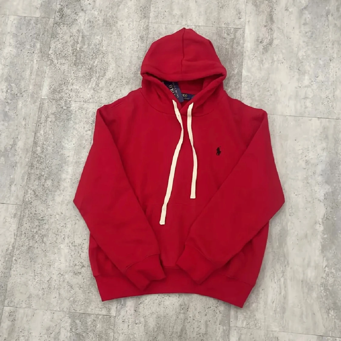 Röd hoodie från Polo Ralph Lauren