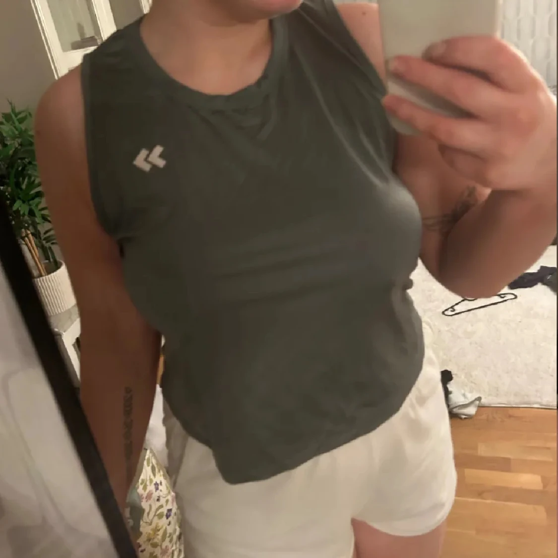 Grön och vit linnetopp från ICANIWILL - 1