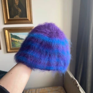 mohair beanie - virkad av mig:)