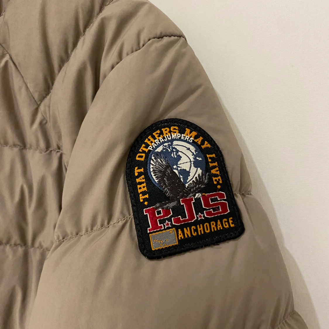 Beige pufferjacka Parajumpers S - 4